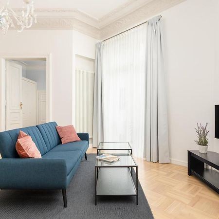 ורשה Marszalkowska 58 - Classy Two Bedroom Apartment With Balcony By Noclegi Renters מראה חיצוני תמונה